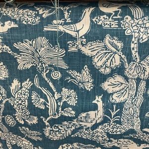 Howl-and Pool Modern Toile in Blues and Whites